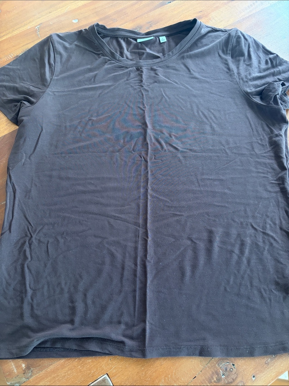 Babaton  Short Sleeve Crew Neck Tee in Brown